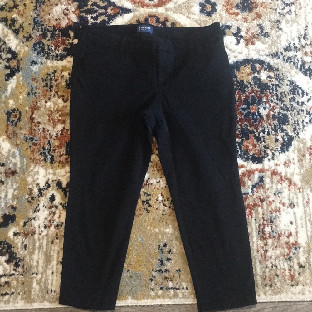 Black old navy pixie ankle pants